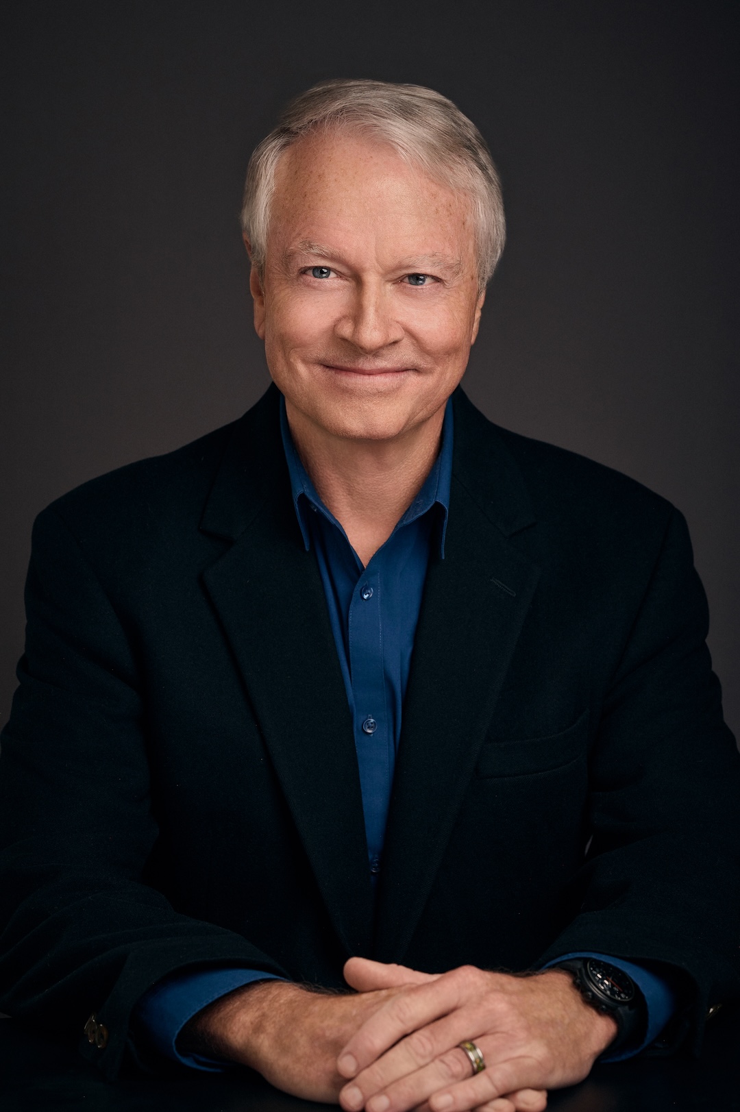 mcintosh-author-darker-medium-res